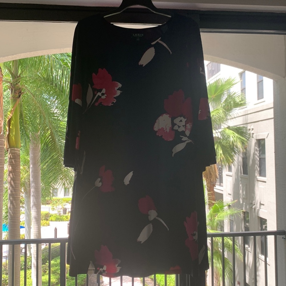 Lauren Ralph Lauren Flutter-Sleeve Floral Dress - Size 18 - Picture 9 of 12